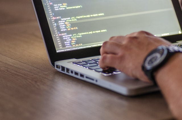 7 Benefits of Custom Software Development