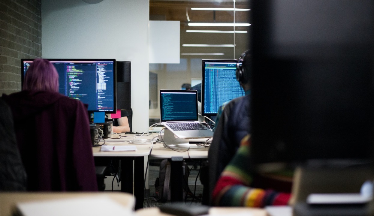  Find out what software engineer skills are, where to hire them, and how to get them right.